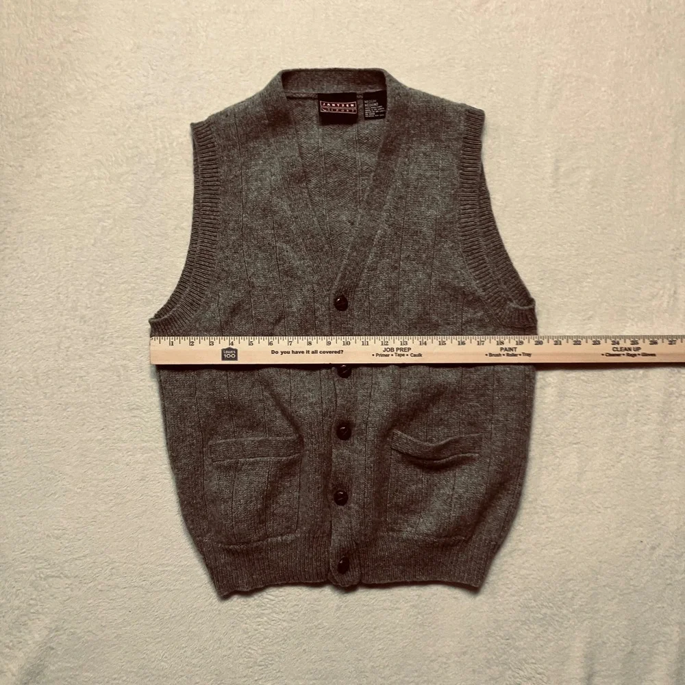 VintageJantzen Sport Men's Grey 100% Wool V-Neck Button Front Vest Sweater M EUC